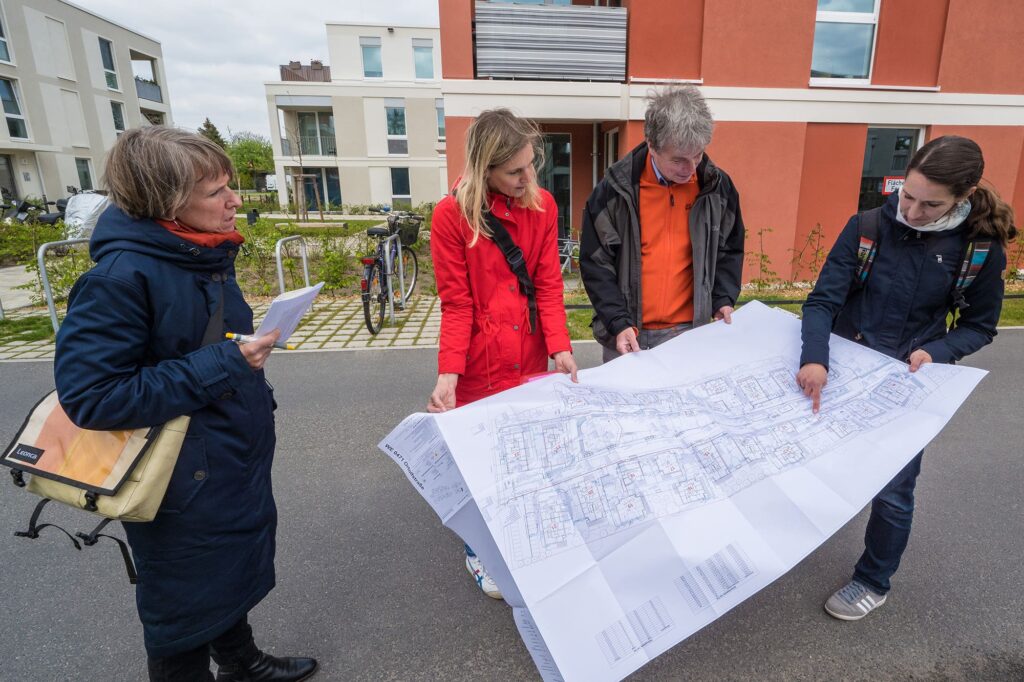 Landschaftsplaner:innen im Quartier Ortolfstraße in Alt-Glienicke