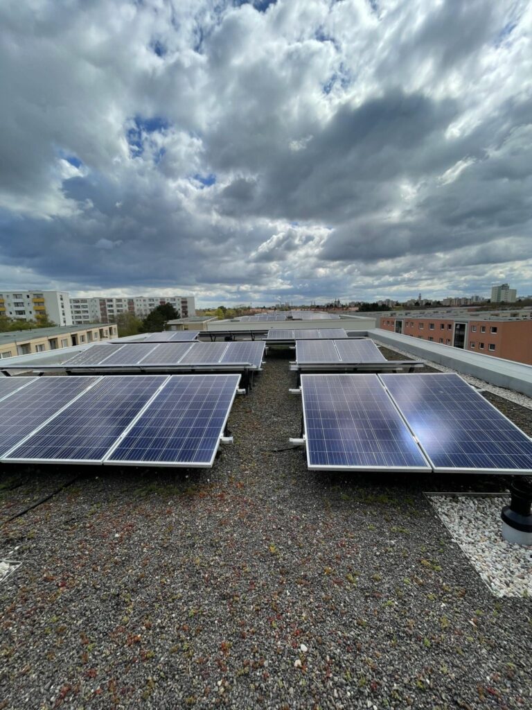 Solar-Paneele auf dem Dach