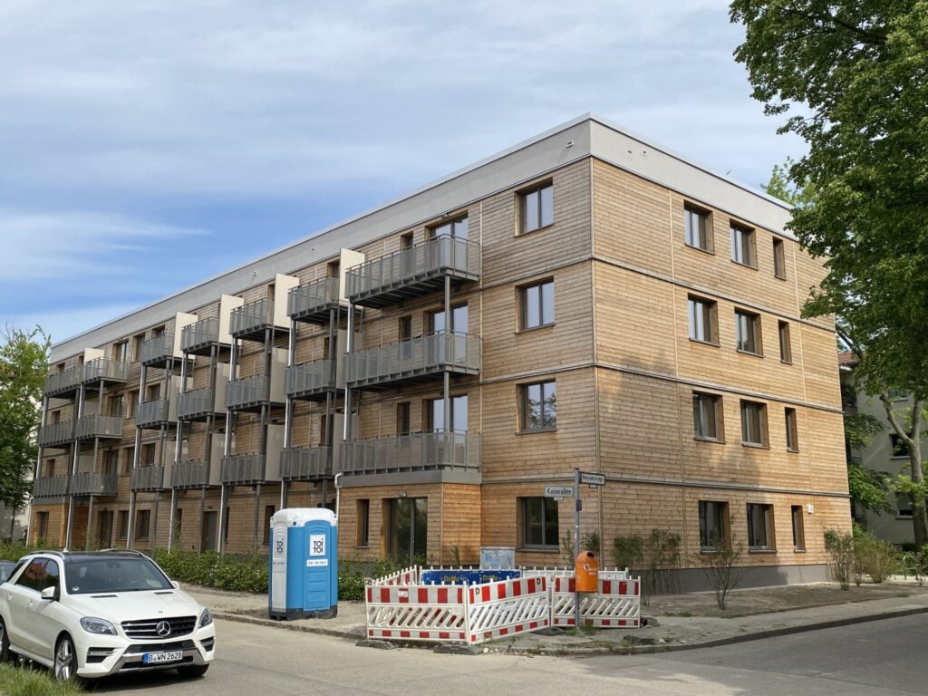 Straßenseitige Fassade