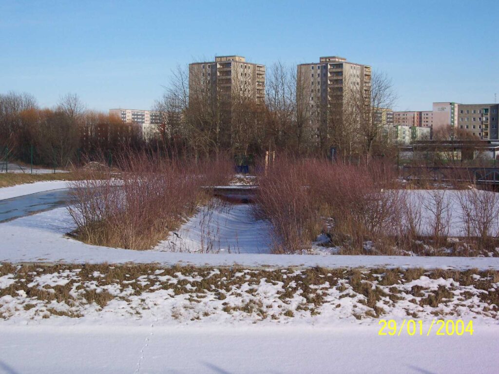 Anlage im Winter mit Schnee