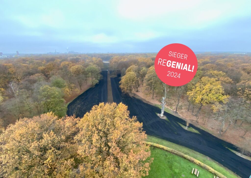 Sanierung der Wiese mit Biokohle + Regenial-Sieger-Badge
