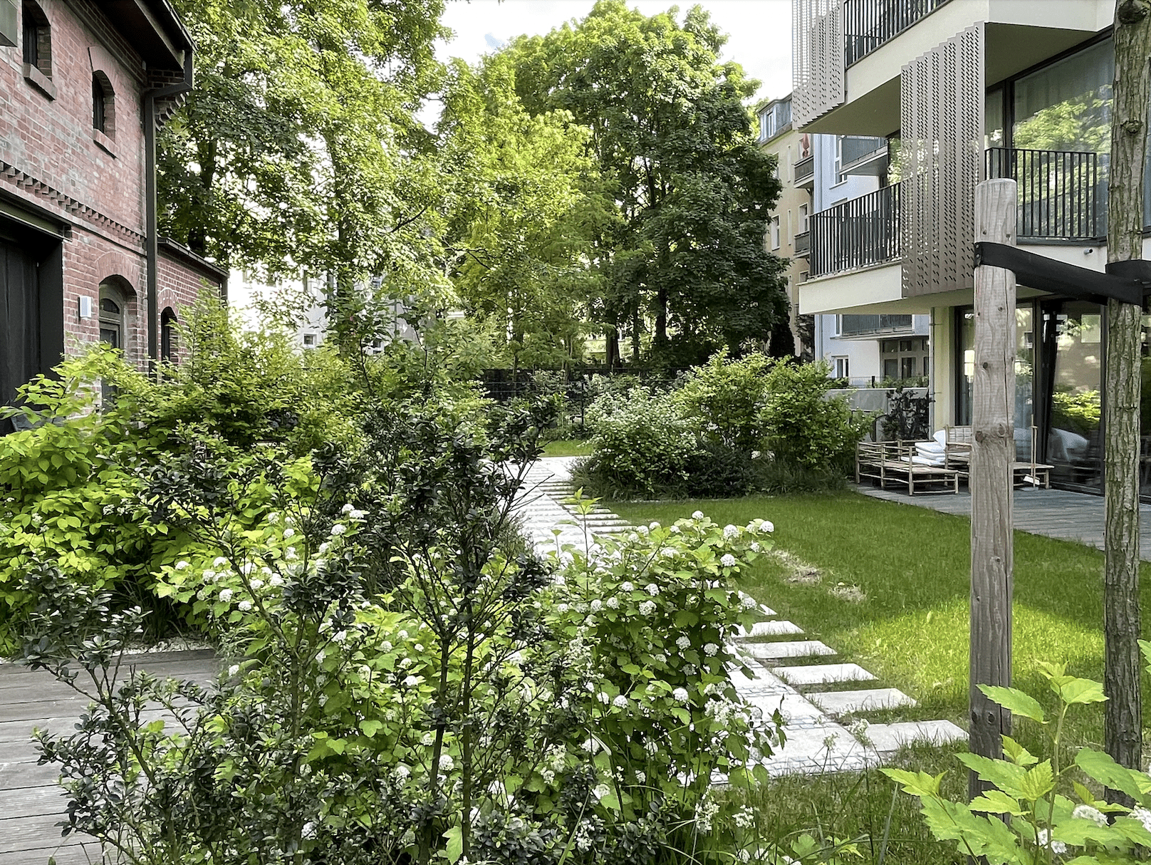 Hof 2 - Bepflanzung