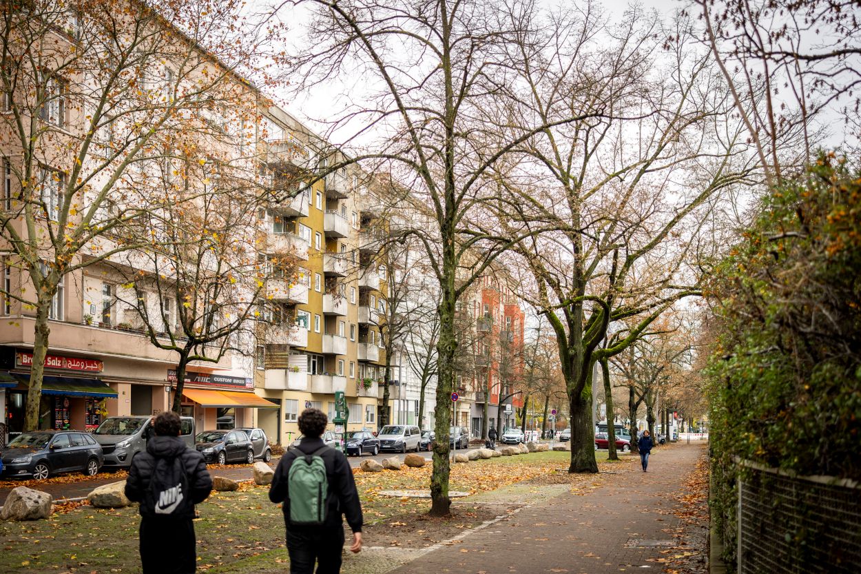 Die Blücherstraße wurde durch die niedrigschwelligen Lösungen und der Sanierung zu einer Verkehrsberuhigten und Fußgängerfreundlichen Straße.